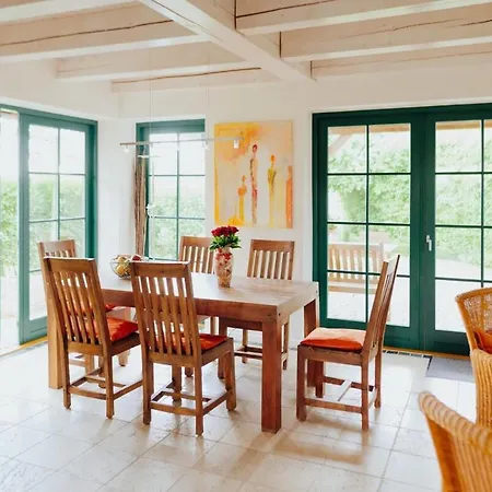 Chalet Familienfreundliches An Der Ostsee Für 6 Personen *